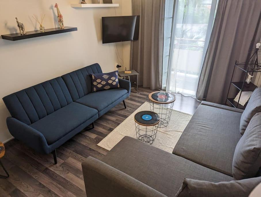 Cozy Apartm.Near Metro Ag.Marina Atene Esterno foto